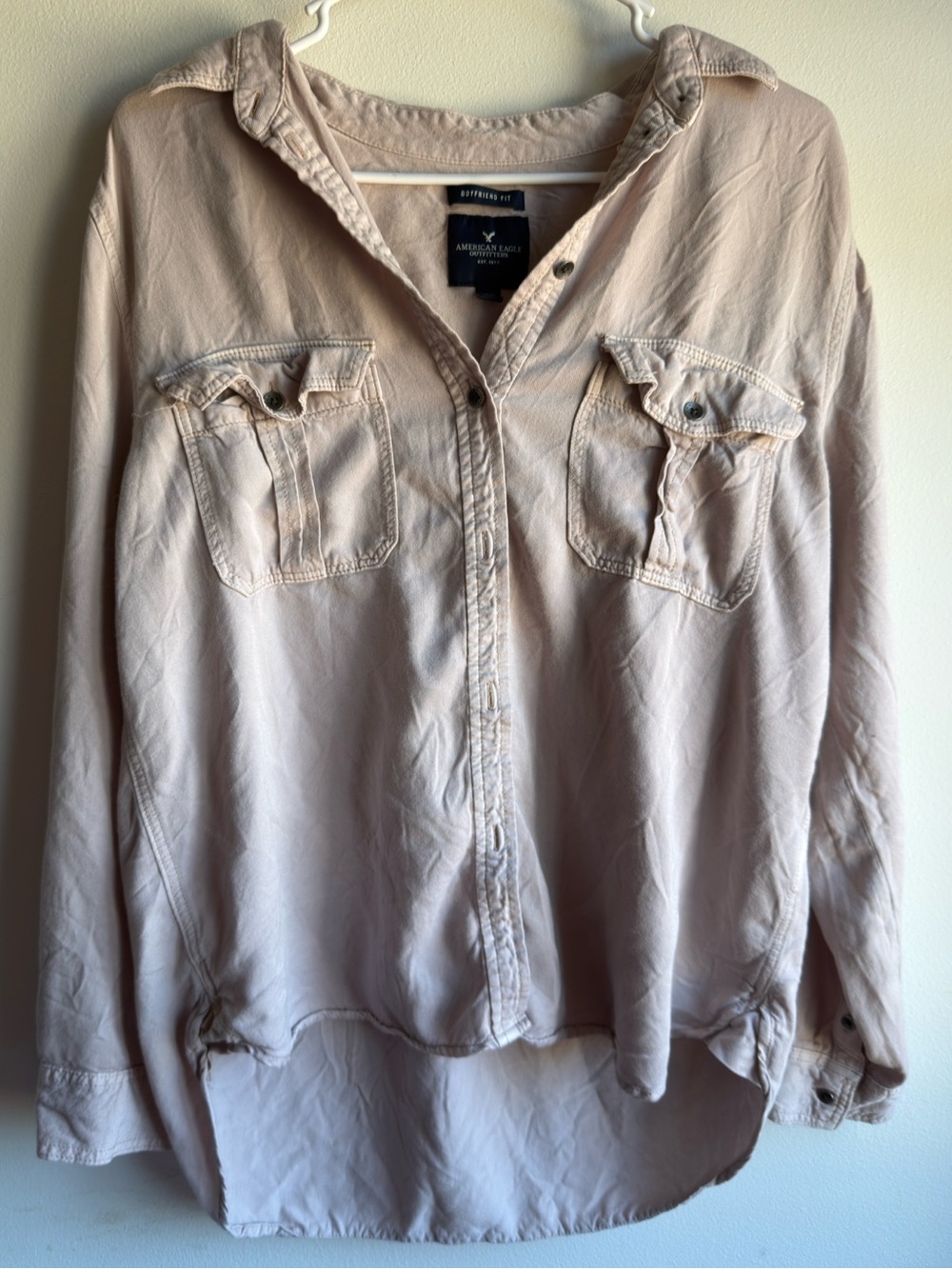 American Eagle Outfitters Blush Soft Button Up Size L Boyfriend Fit High Low Hem